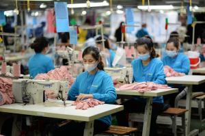 Xuất khẩu dệt may Việt Nam tăng 22,5% trong quý I/2022
